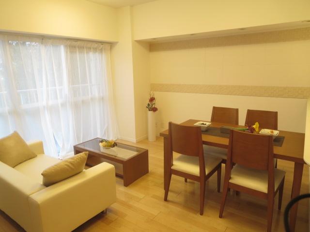 Living. Indoor (11 May 2013) Shooting