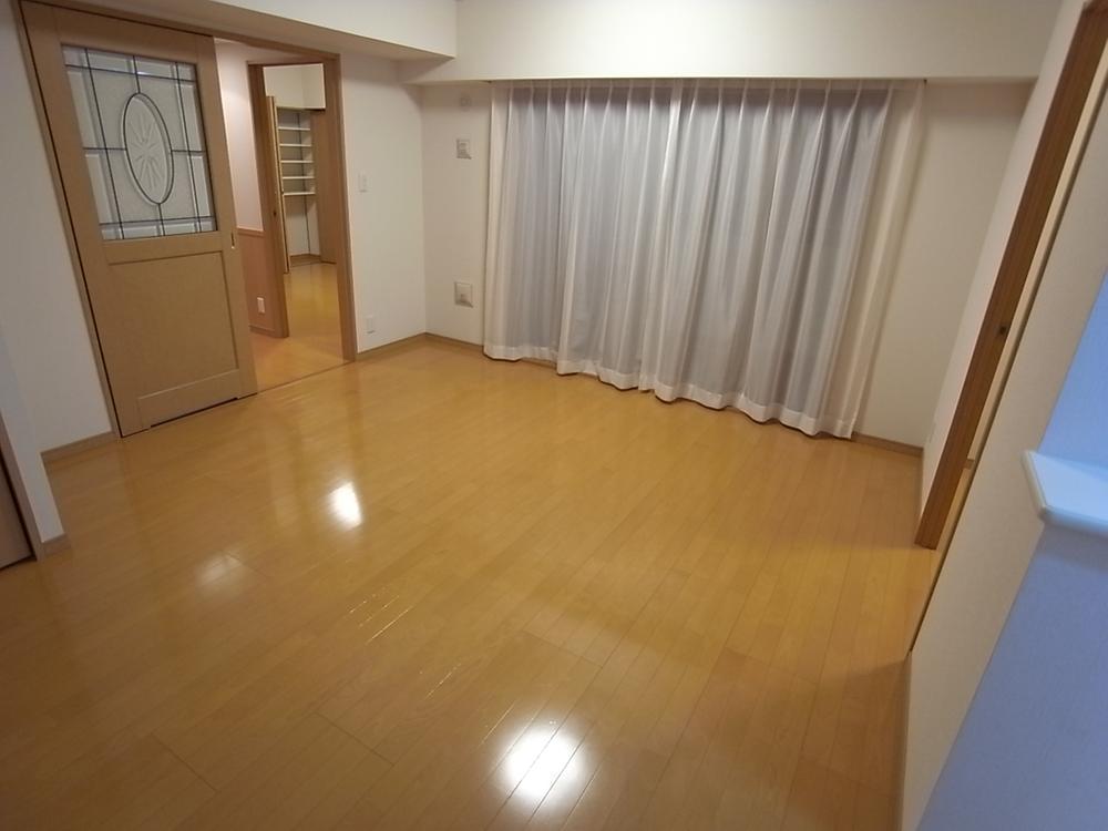 Living. Indoor (12 May 2013) Shooting