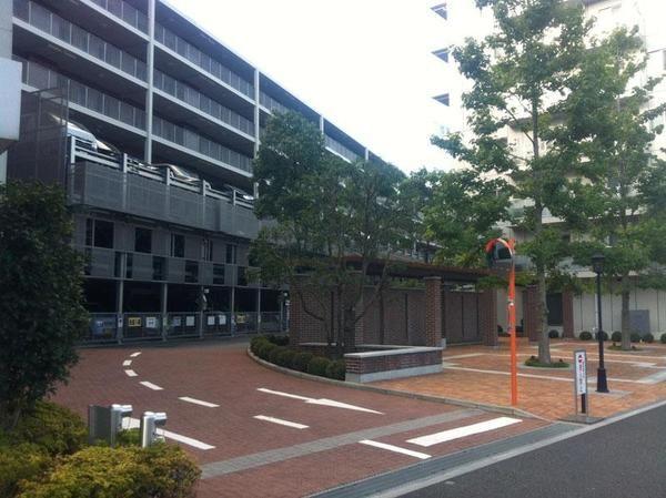 Local appearance photo. This appearance.