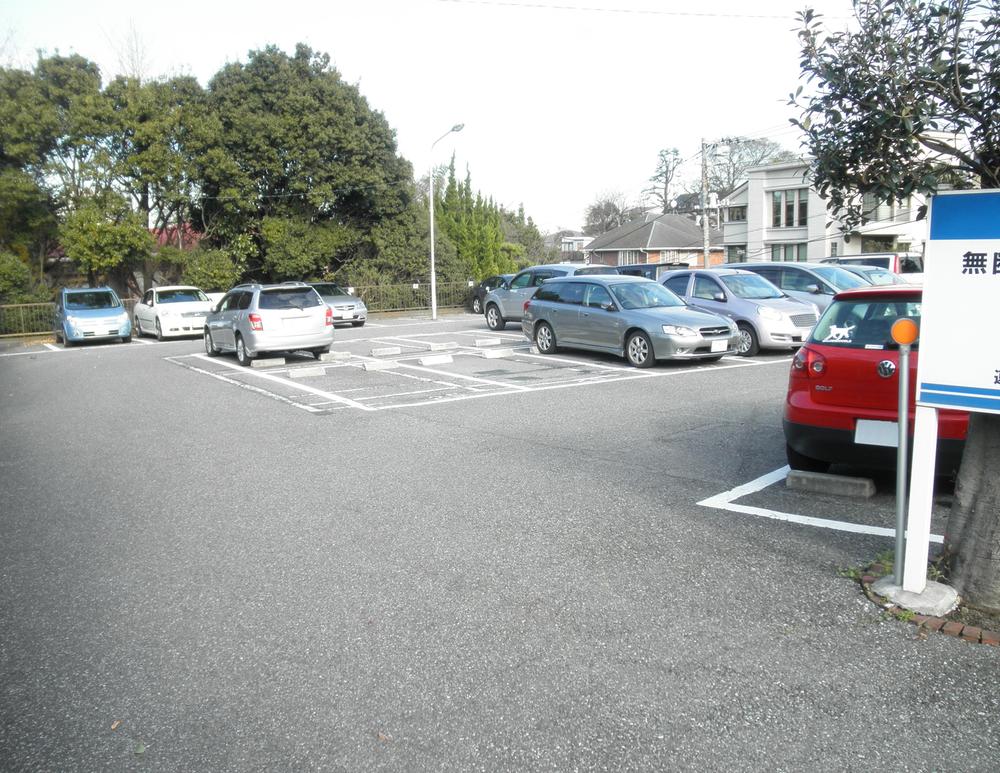 Local land photo. It is the current state monthly parking.