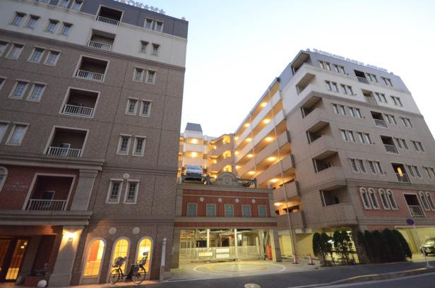 Local appearance photo. Building appearance