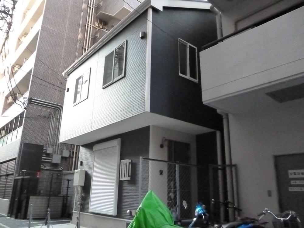 Local appearance photo. Local (12 May 2013) Shooting