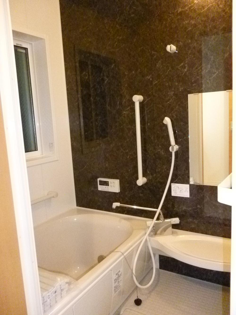 Bathroom. Indoor (12 May 2013) Shooting