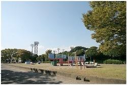 Other. Honmoku City Park (south east about 830m)