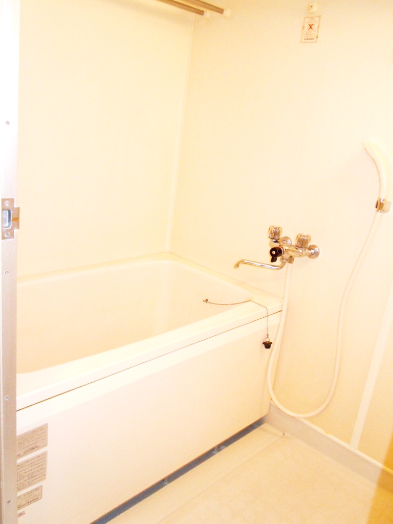 Bath. Reheating Automatic hot water Upholstery With bathroom dryer
