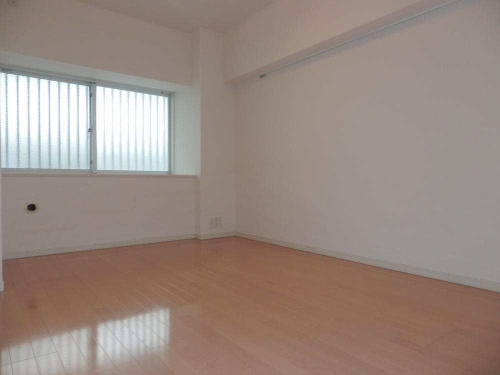 Non-living room. Western-style (December 9, 2013) is already shooting house cleaning! There is a feeling of cleanliness!