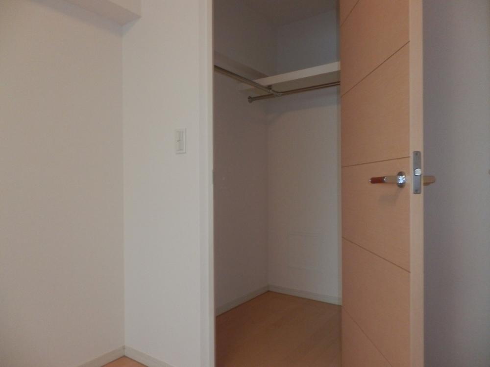 Other Equipment. Western-style in is with a walk-in closet.