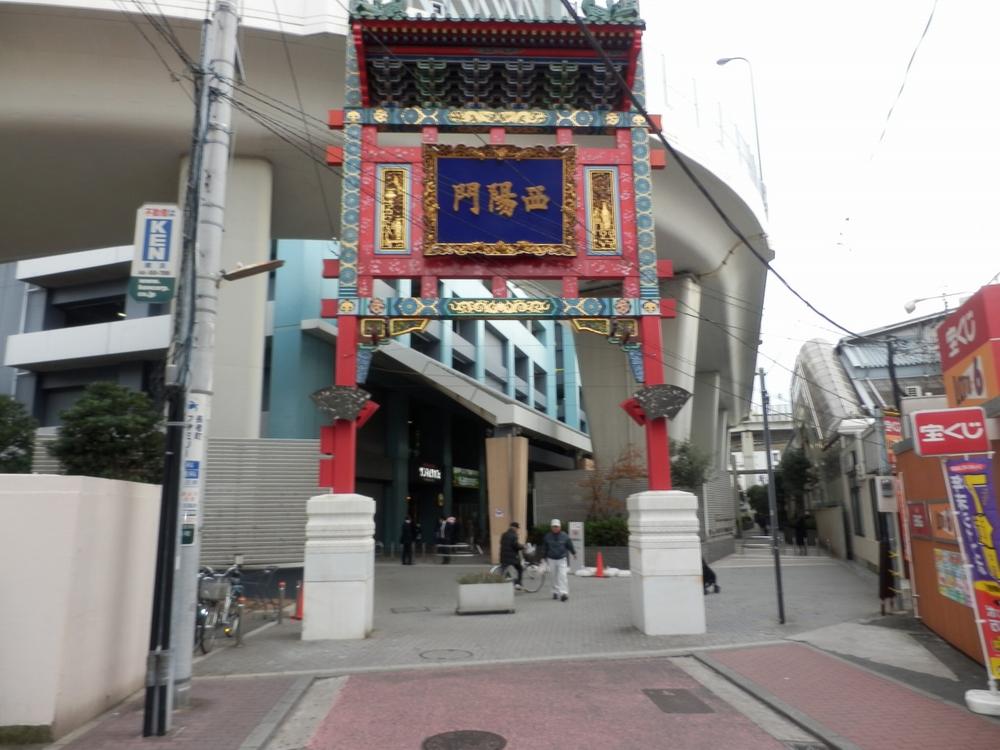 Other Environmental Photo. It is the entrance of Chinatown's apartment look on the back of 50m Gate to