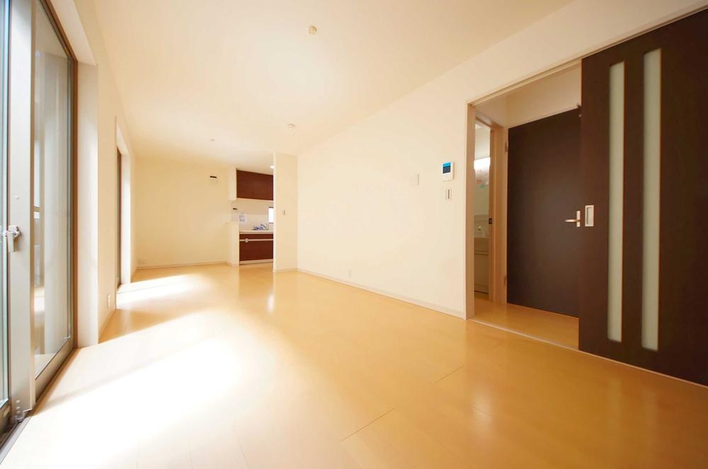 Living. Indoor (September 2013) Shooting, LDK15.25's Pledge. 