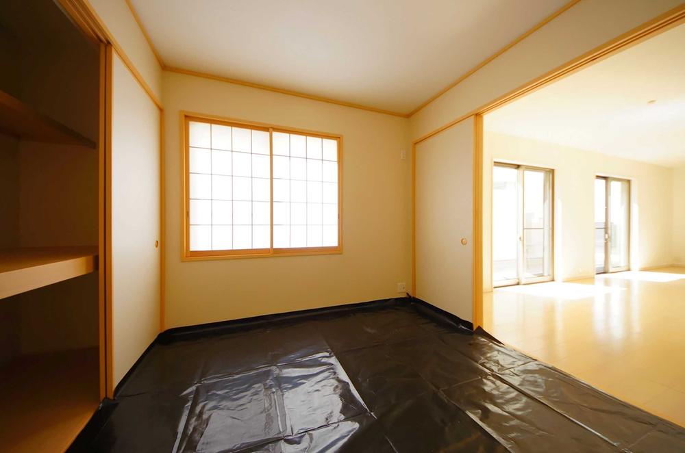 Non-living room. Indoor (September 2013) Shooting, It is a space on the ground floor Japanese-style room of relaxation. 