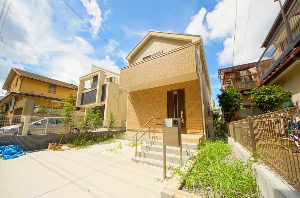 Local appearance photo. Local (September 2013) Shooting, You can preview at any time per building completed already. 