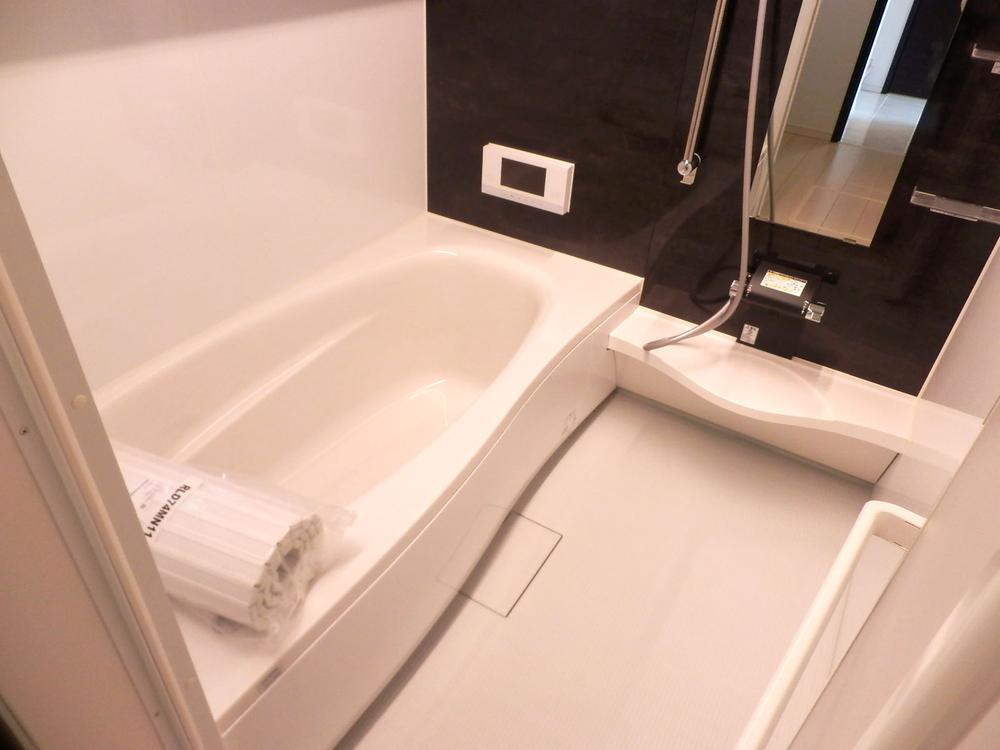 Same specifications photo (bathroom). The bathroom can spend a leisurely bath time in TV! (The company specification example)