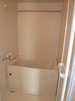 Bath. 24-hour ventilation ・ Is a bathroom dryer with