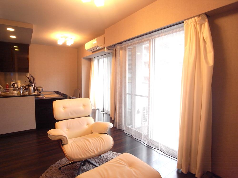 Living. Living (October 2013) Shooting  ※ Furniture and furnishings are not included in the sale price.