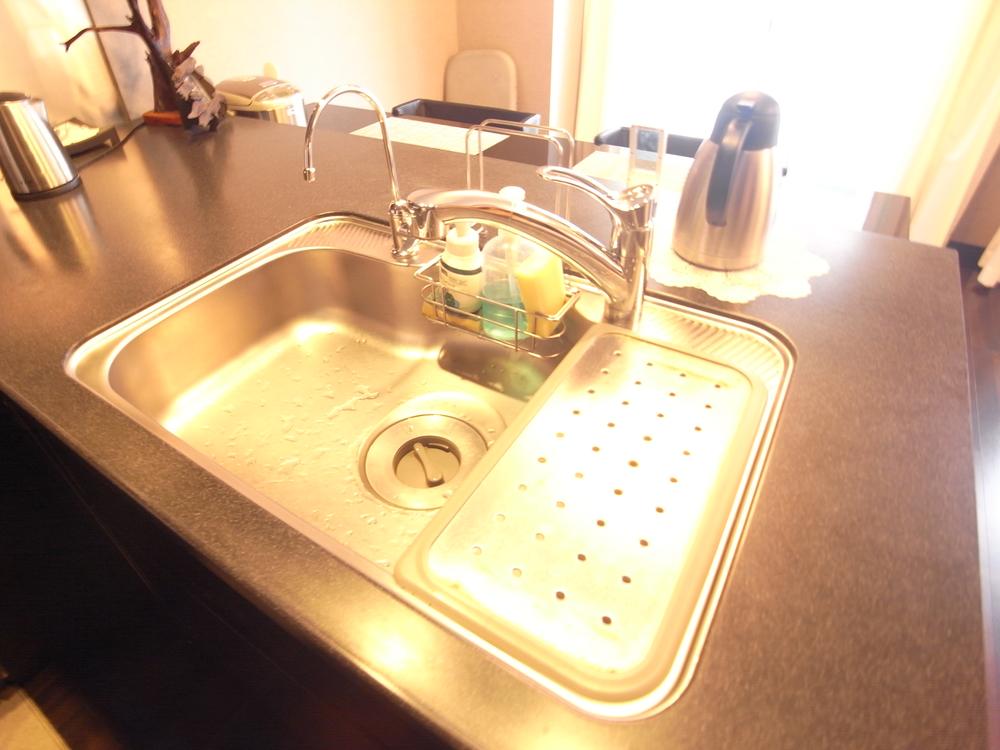 Same specifications photo (kitchen). Sink (October 2013) Shooting  ※ Furniture and furnishings are not included in the sale price.