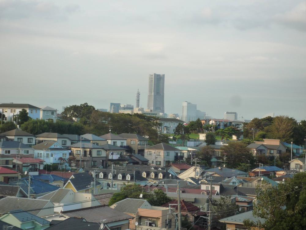 View photos from the dwelling unit. I hope the Landmark Tower! 