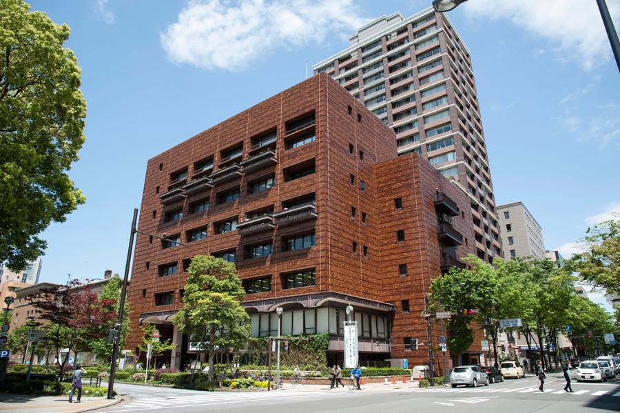 Government office. 6-minute walk from the 420m in the ward office to medium ward office