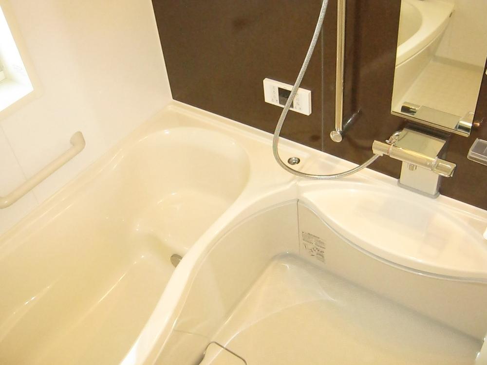 Bathroom. System bathroom 1 tsubo size. Guests can relax and relax!