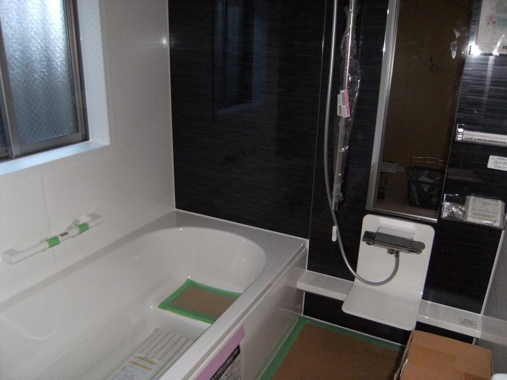 Bathroom. Indoor (12 May 2013) Shooting