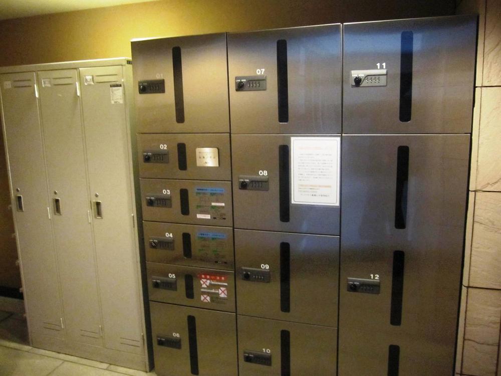 Other Equipment. Convenient to baggage claim at the time of absence.