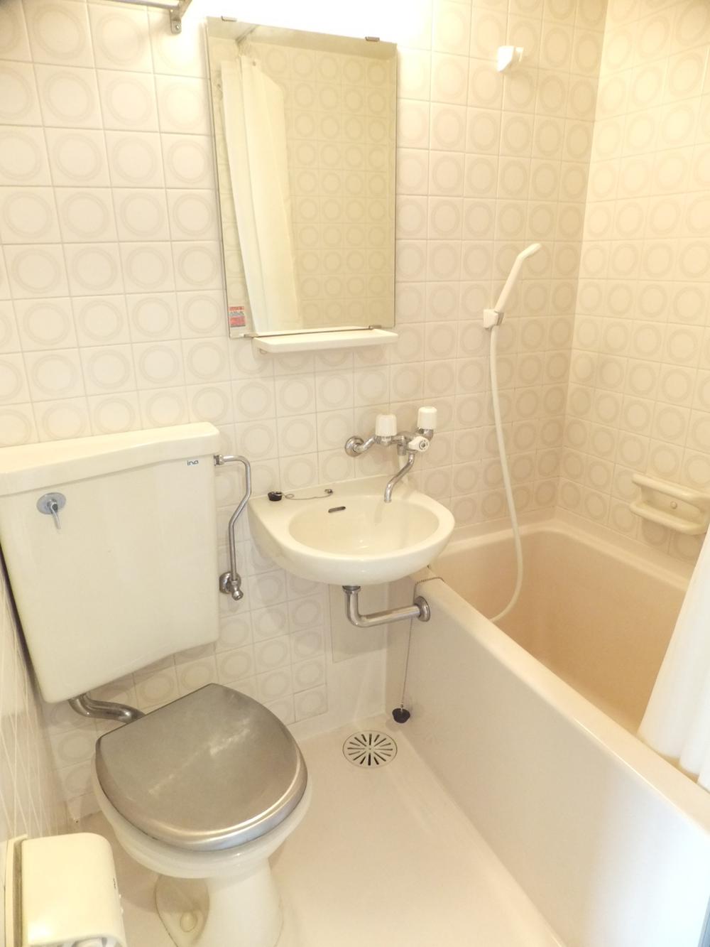 Bathroom. unit bus ・ Wash ・ toilet