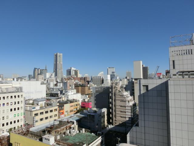 View photos from the dwelling unit. View from the site (December 2013) Shooting