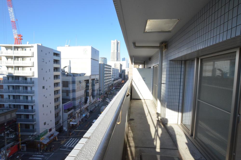 Balcony. Local (11 May 2013) Shooting