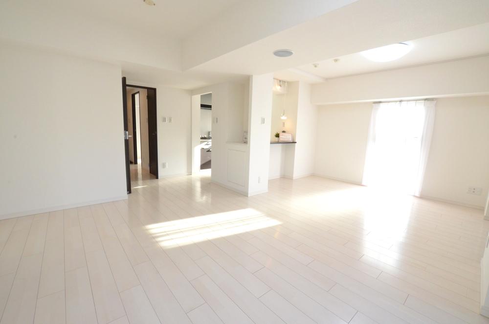 Living. Indoor (11 May 2013) Shooting