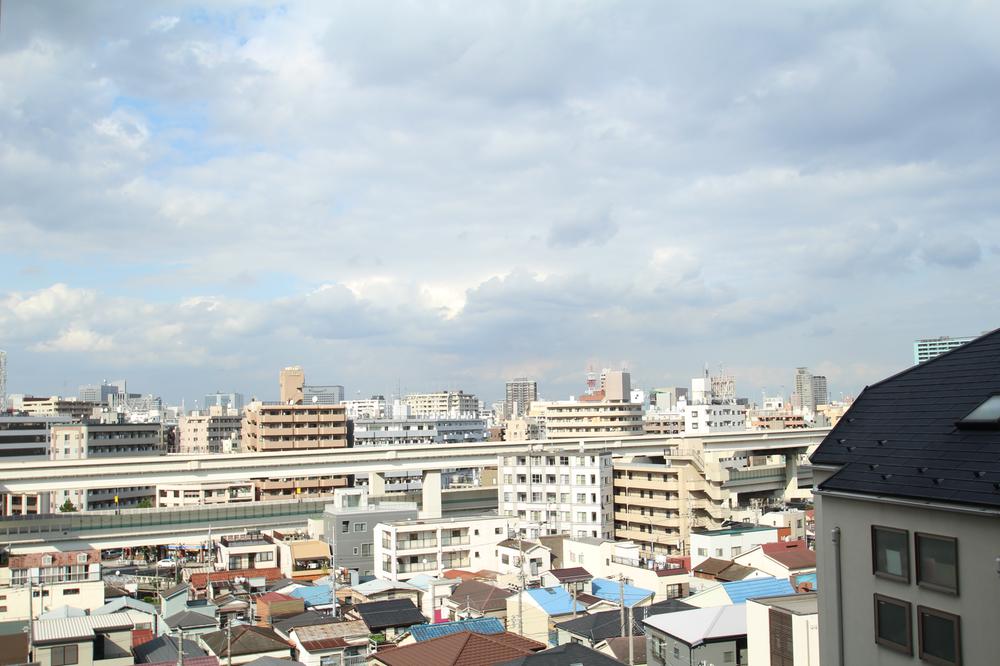 View photos from the dwelling unit. View from the site (October 2013) Shooting