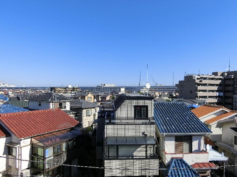 View photos from the dwelling unit. View from Western-style