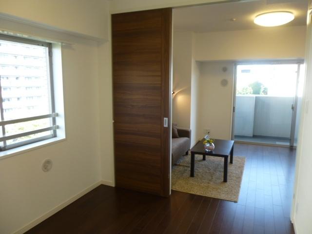 Non-living room. Living as seen from the Western-style