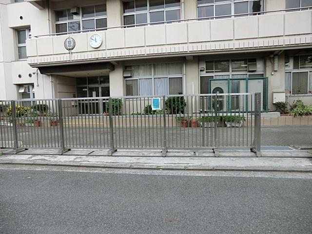 Junior high school. 650m to Yokohama City Tatsunishi junior high school