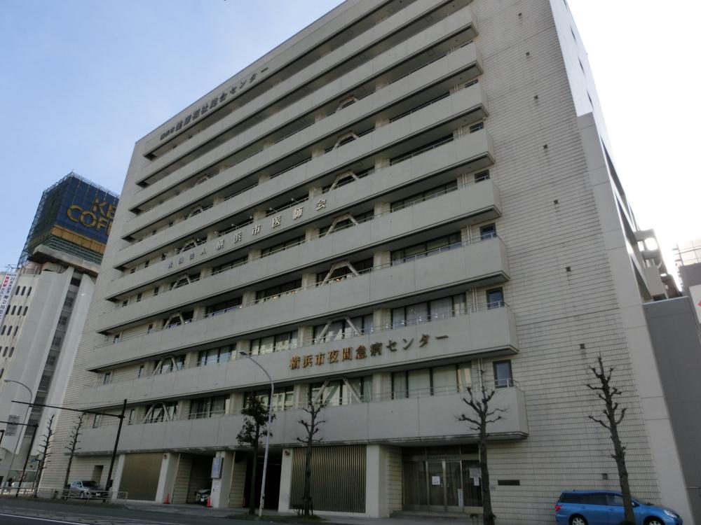 Hospital. 1000m until the night sudden illness center