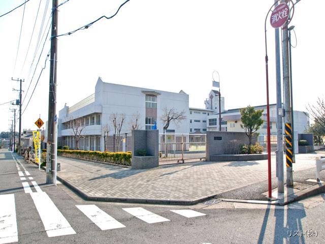 Junior high school. 1000m Yokohama Tateiwa Ihara junior high school to Yokohama City Tateiwa Ihara junior high school Distance 1000m
