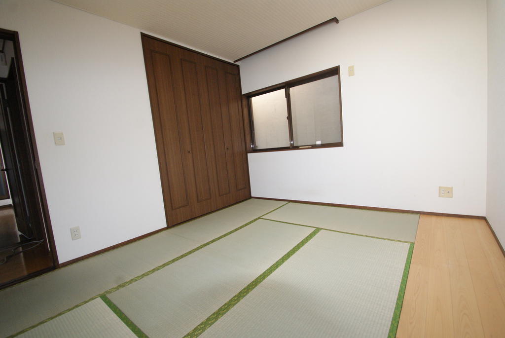 Other room space. Second floor Japanese-style room 7 quires