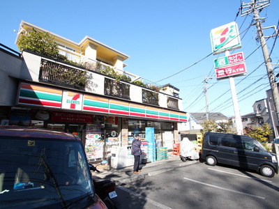 Convenience store. Seven-Eleven 368m until Kubo Yokohama Machiten (convenience store)