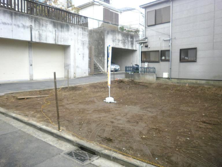 Local appearance photo. Local (11 May 2013) Shooting