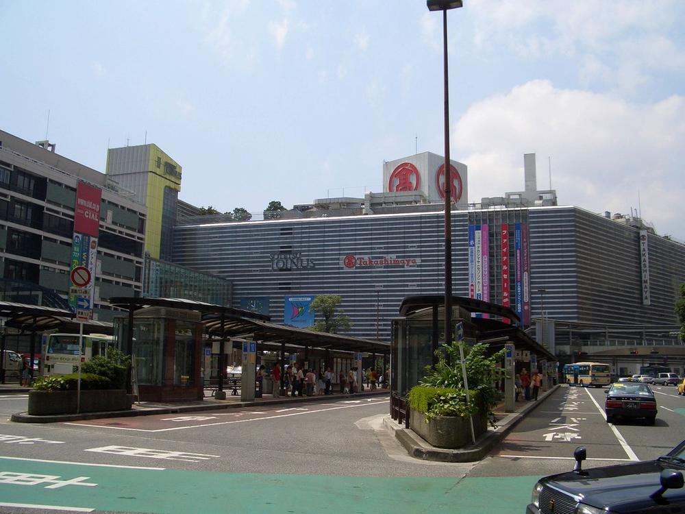Shopping centre. General department store of 800m Yokohama Station West Exit directly connected to Yokohama Takashimaya