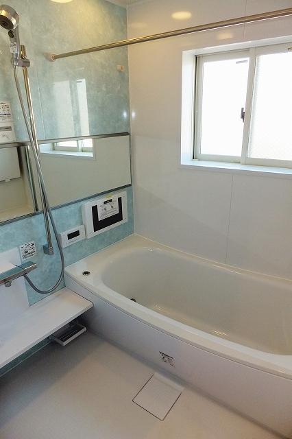 Bathroom. 2013 December 5 shooting