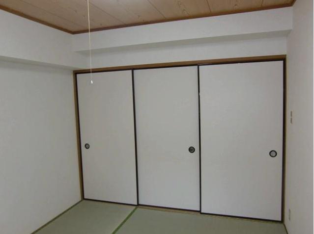 Receipt. Japanese-style storage