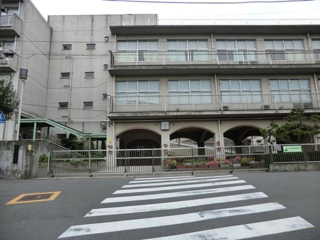 Junior high school. 300m to Yokohama Municipal Oimatsu junior high school