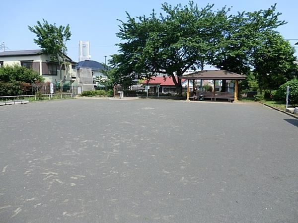 park. 180m until Nishitobe cho Sanchome Sakura Park