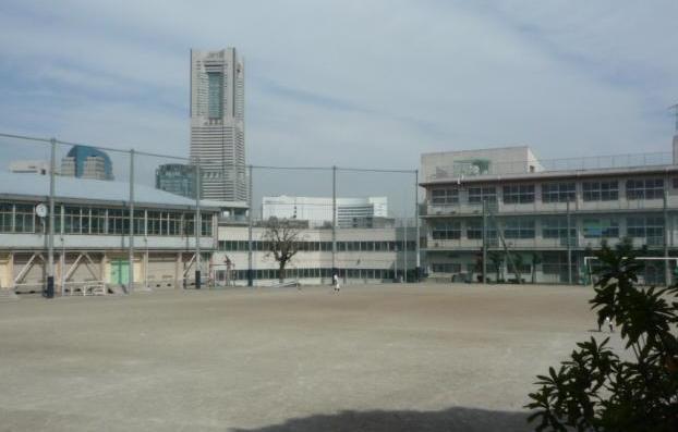 Junior high school. Oimatsu 1520m until junior high school  Walk 19 minutes