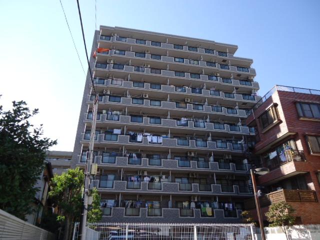 Local appearance photo. Local (11 May 2013) Shooting