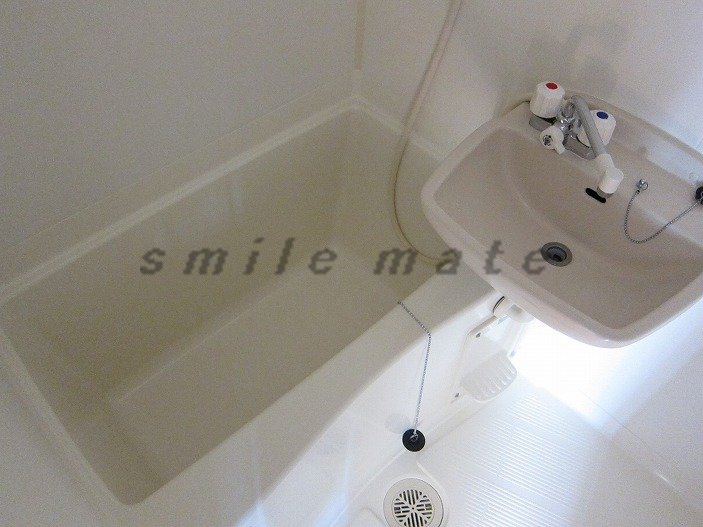 Bath. Our brokerage fees our HP property photo number posted