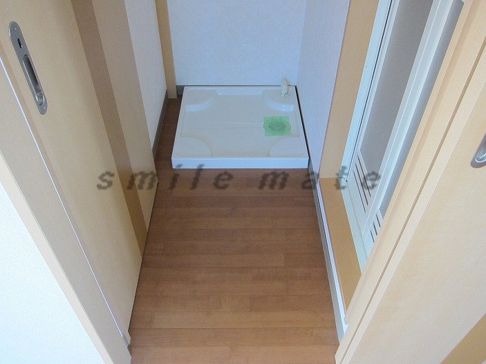 Washroom. Our brokerage fees our HP property photo number posted