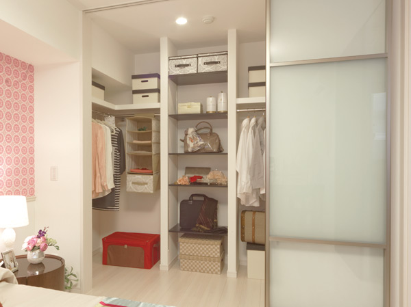 Interior.  [Walk-in closet] And smoothly organized by securing the space and spacious, It creates a sense of unity with the living room.