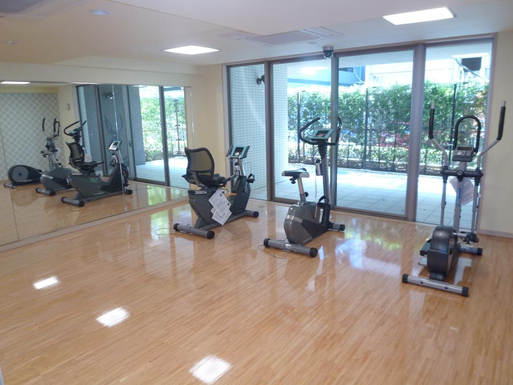 Other common areas. Fitness room