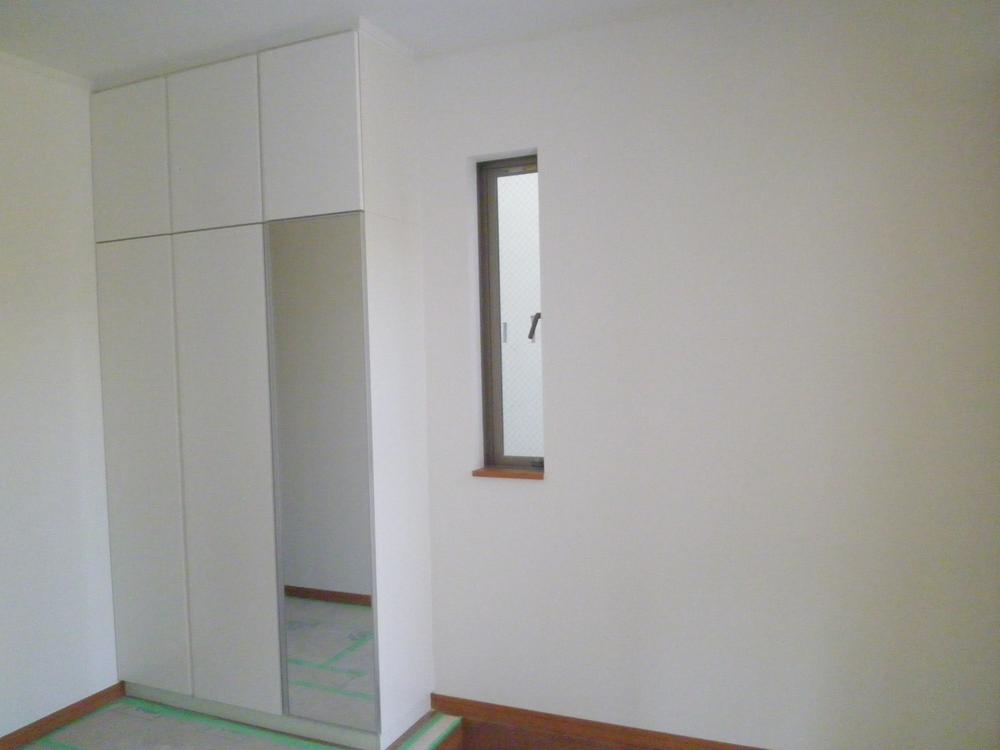 Entrance. Local (12 May 2013) Shooting