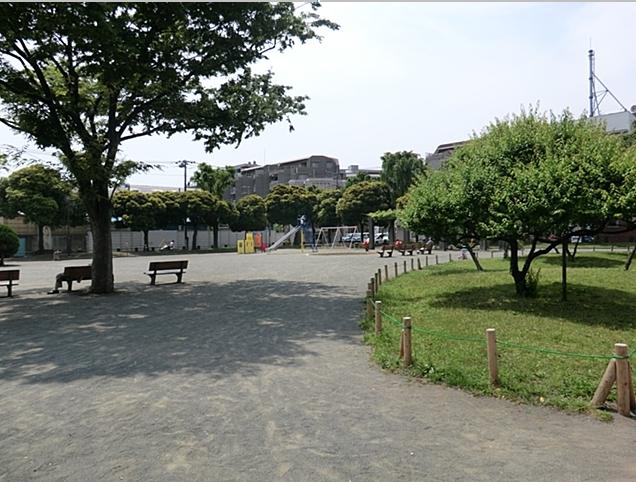 park. Baseball field in the 350m park to Okano park ・ Large park, complete with swimming pool